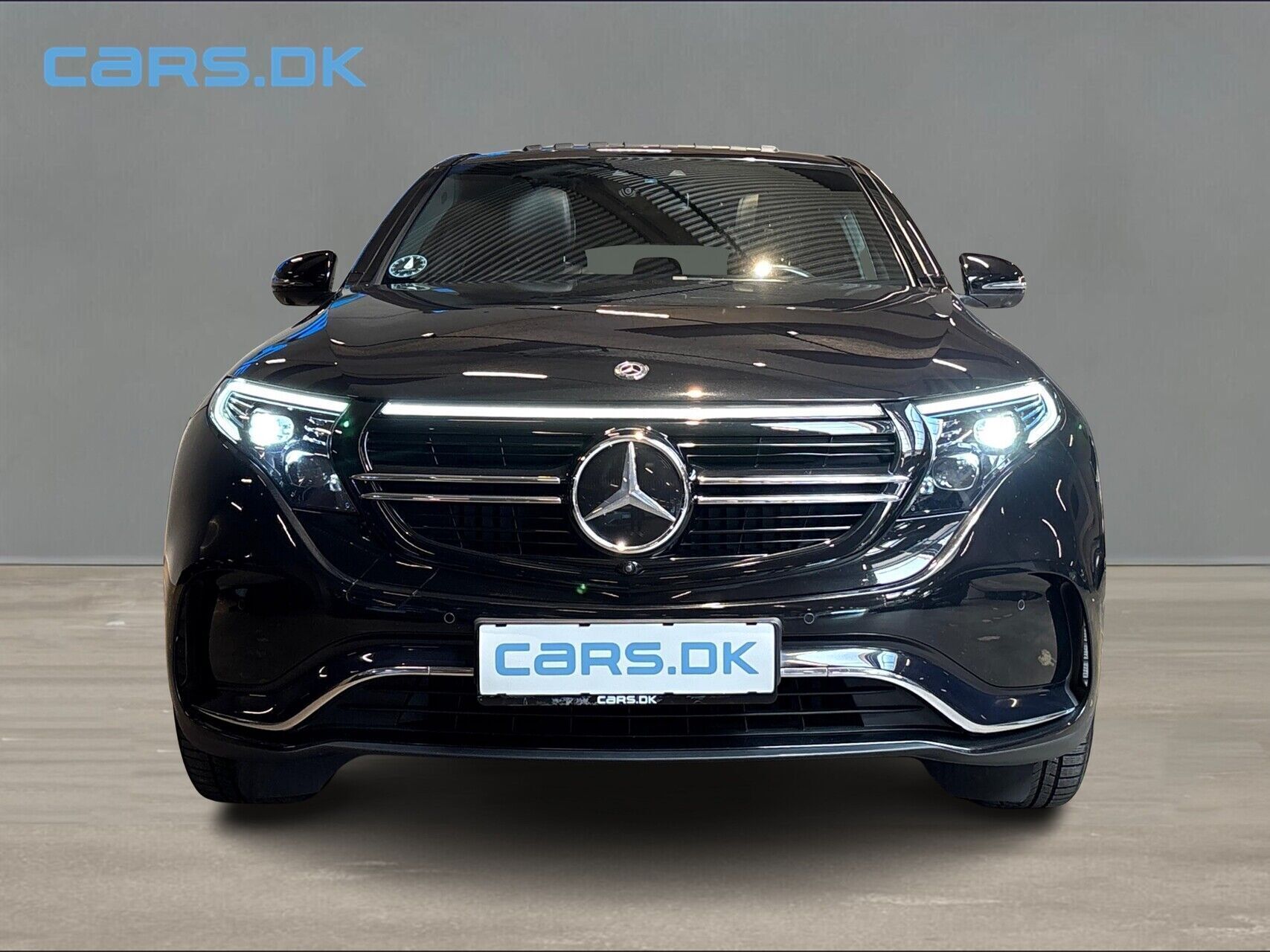 Sort Mercedes EQC 400 fra 2020
