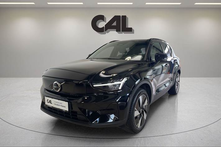 Sort Volvo XC40 fra 2024