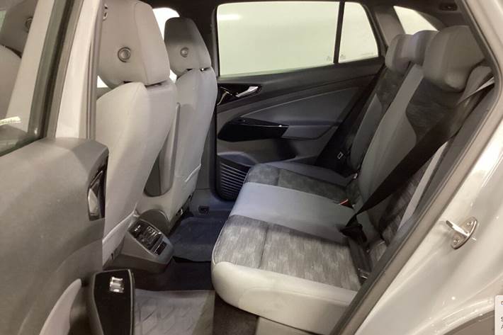 Grå VW ID.4 fra 2022