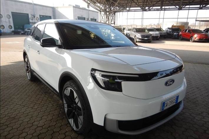 Hvid Ford Explorer fra 2024