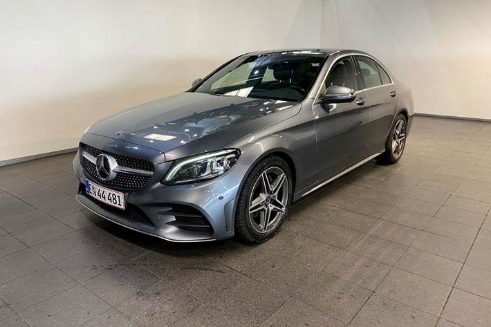 Grå Mercedes C220 d fra 2019