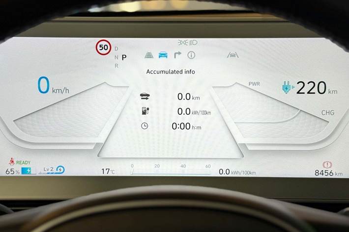 Blå Hyundai Ioniq 5 fra 2024