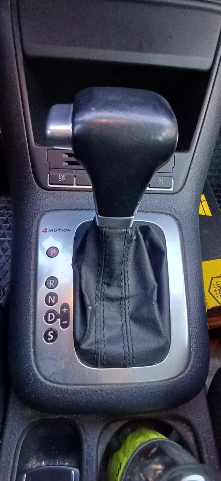 VW Tiguan 2,0 TDi 140 Sport & Style Tiptr. 4Motion Van