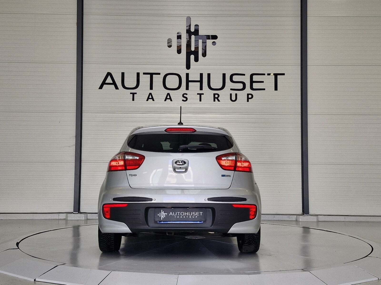 Kia Rio 1,4 CVVT Attraction