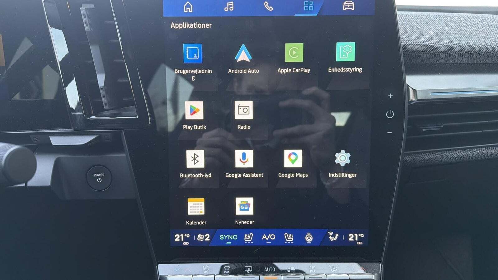 Grå Renault Megane E-Tech fra 2025