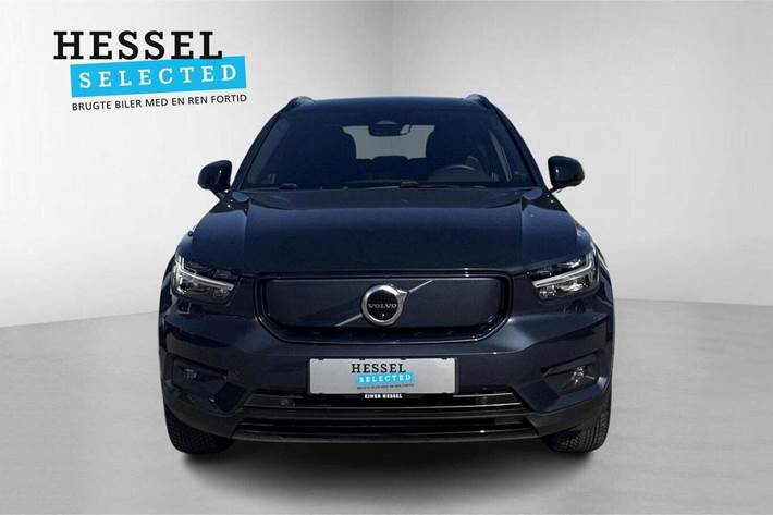 Blå Volvo XC40 fra 2022