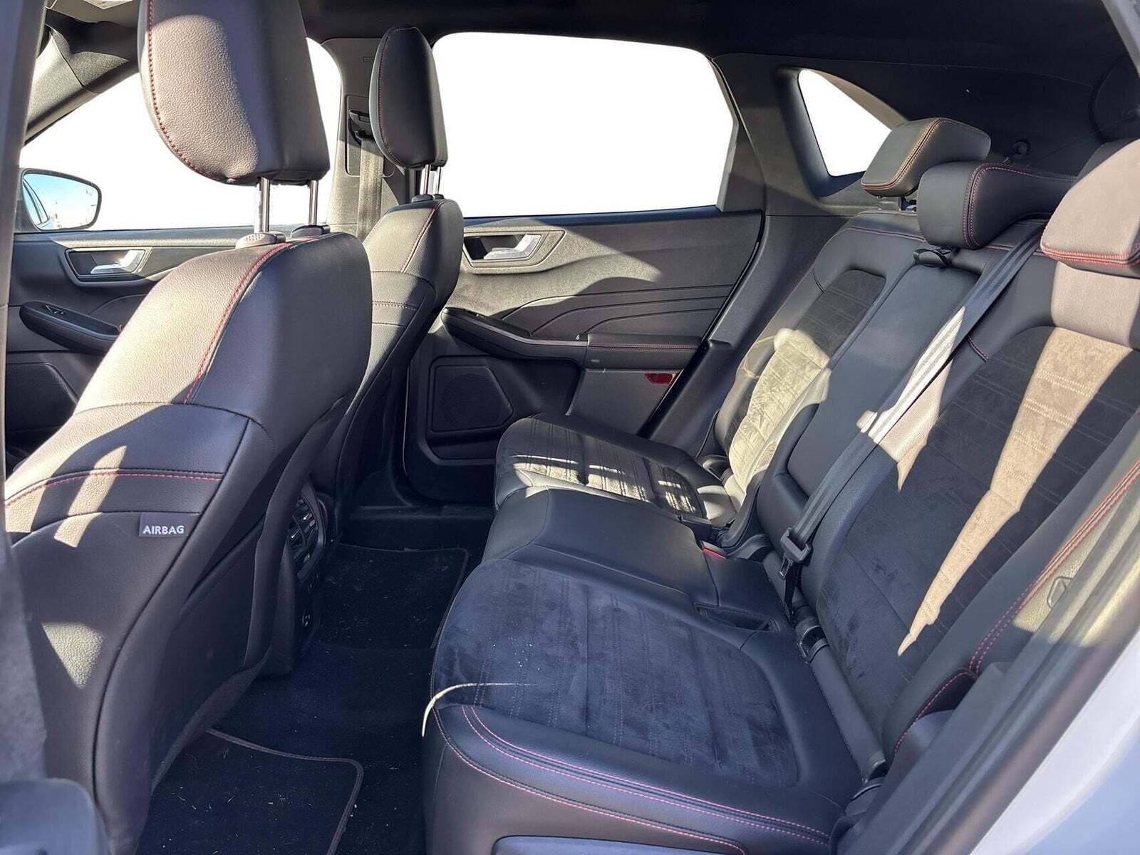 Ford Kuga 2,5 PHEV ST-Line X CVT