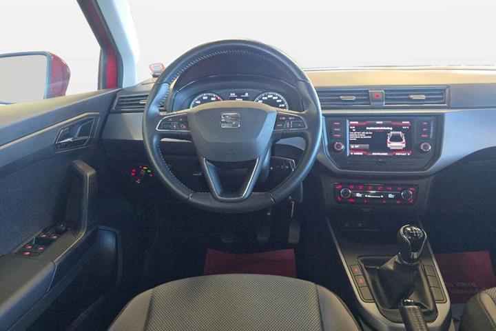 Rød Seat Arona fra 2020