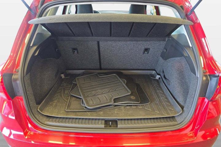 Rød Seat Arona fra 2020