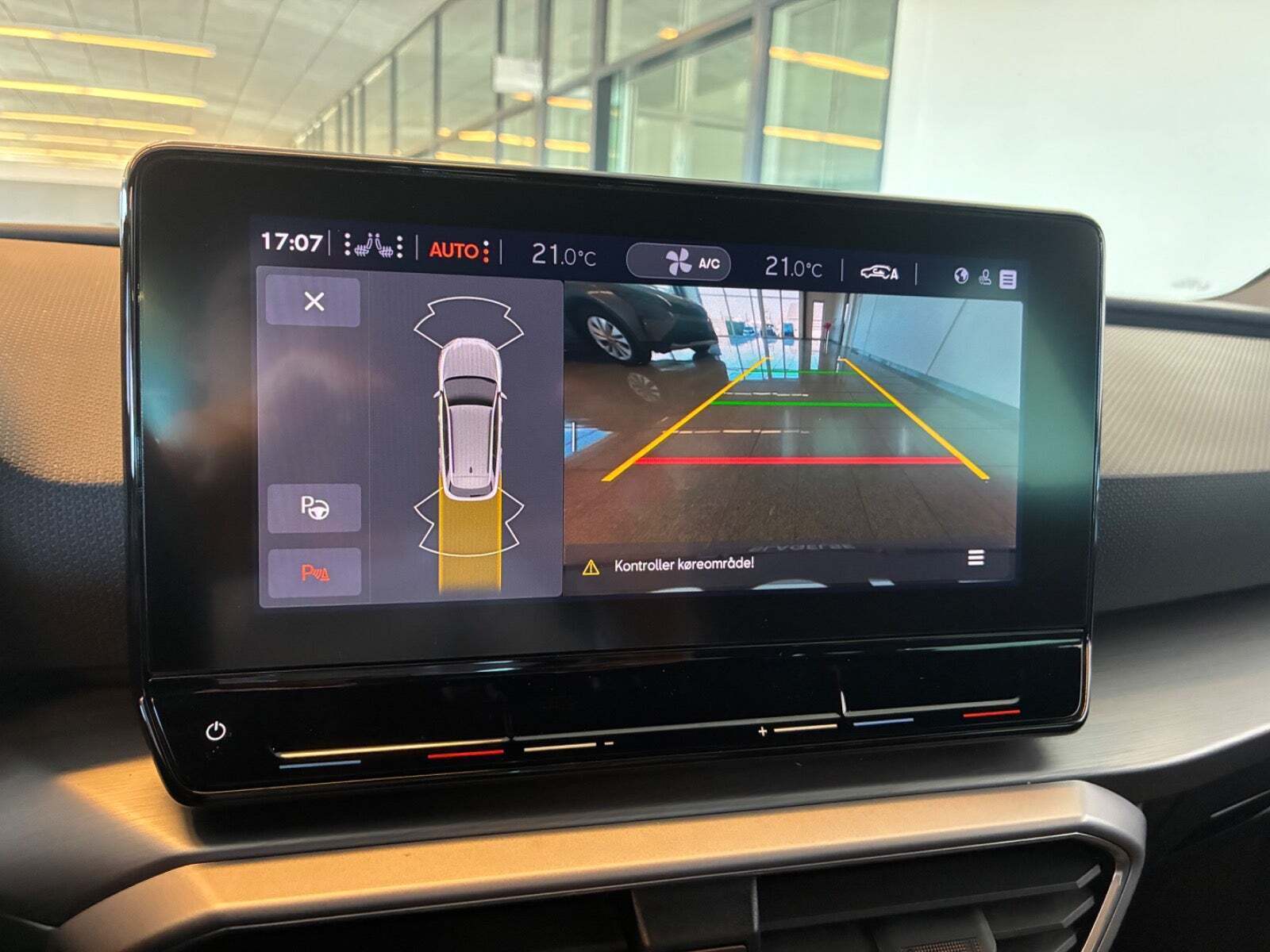 Hvid Seat Leon fra 2021