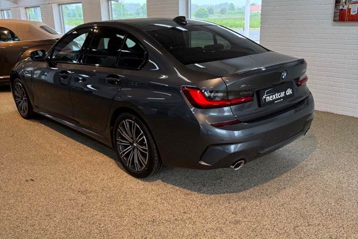 undefined BMW 330e fra 2021