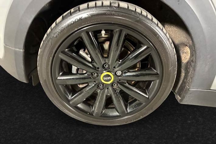 Grå Mini Cooper SE fra 2021