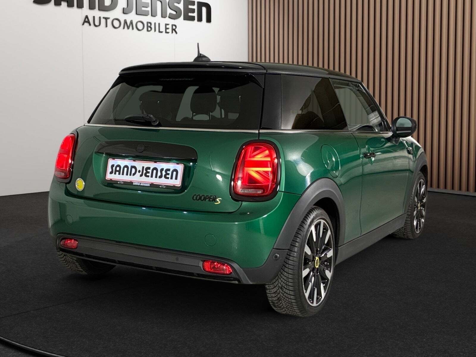 Mini Cooper SE Essential