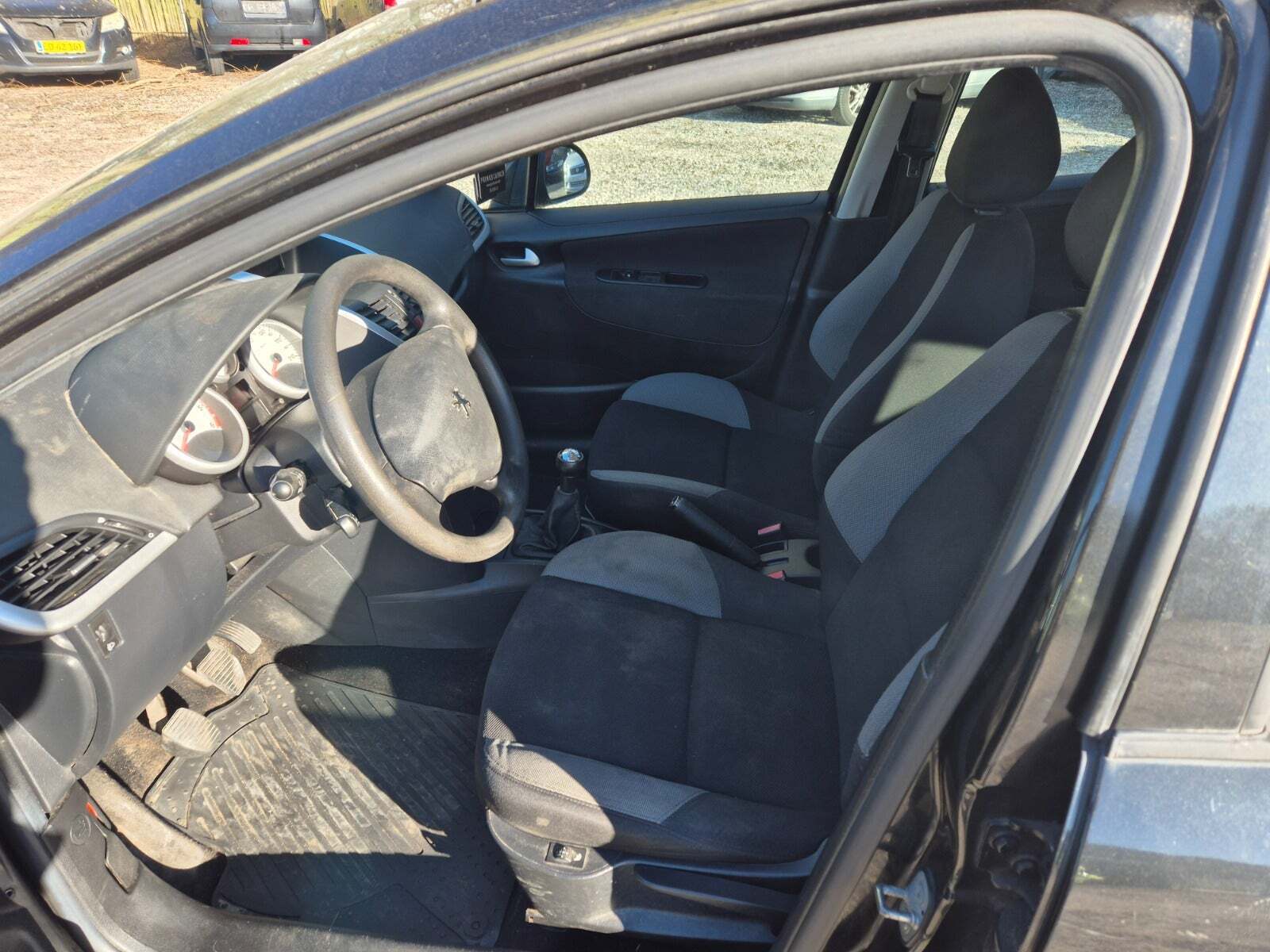 undefined Peugeot 207 fra 2009