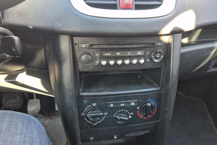 undefined Peugeot 207 fra 2009