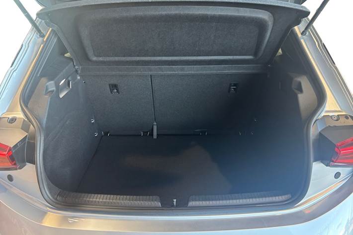 Sølv Cupra Born fra 2023