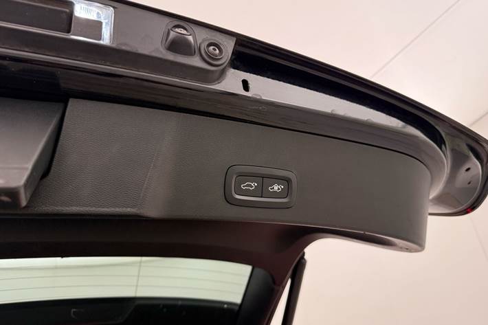 Sort Volvo XC40 fra 2020