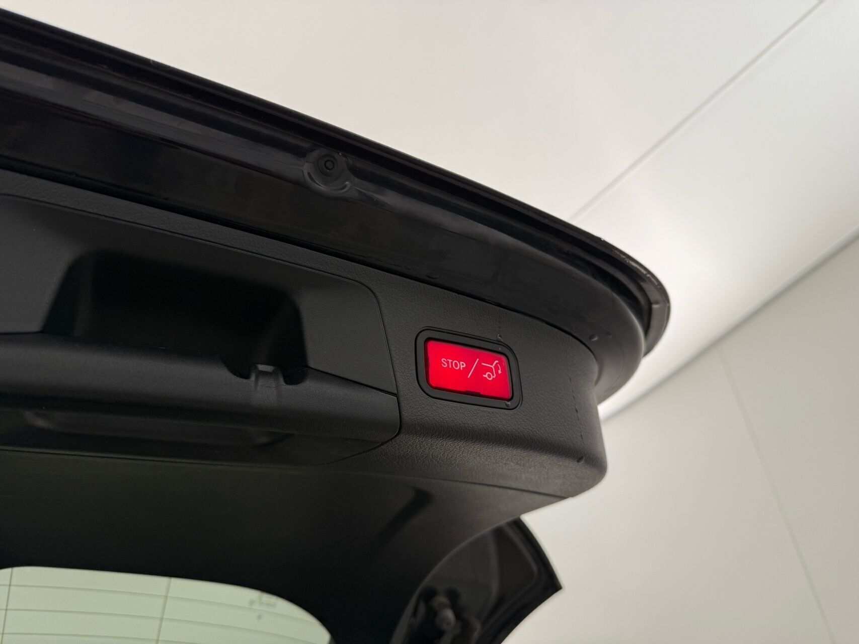 Sort Mercedes EQA 250 fra 2021