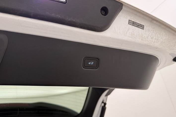 Hvid Xpeng G6 fra 2024