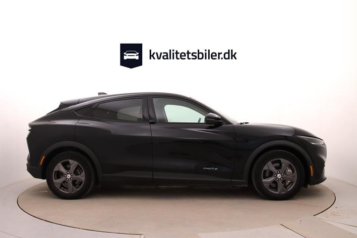 Sort Ford Mustang Mach-E fra 2022