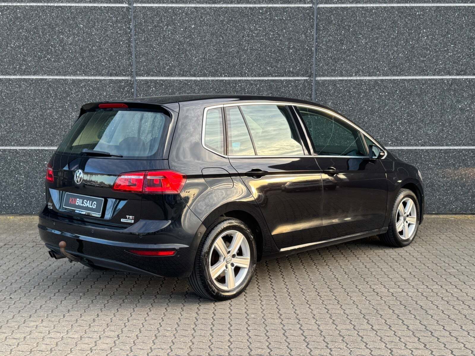Sort VW Golf Sportsvan fra 2015
