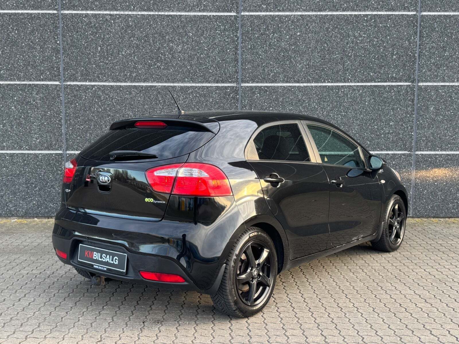 Sort Kia Rio fra 2014