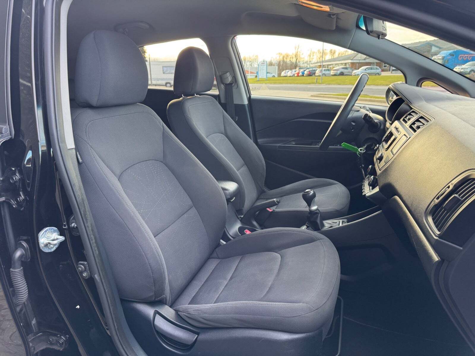Sort Kia Rio fra 2014