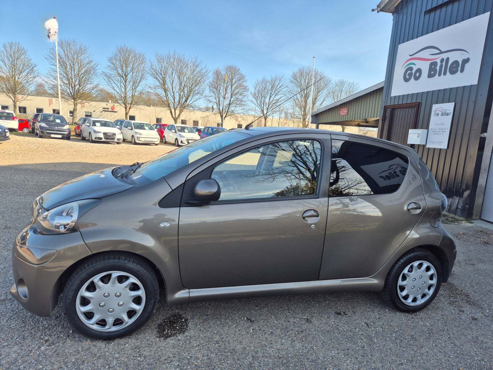 Grøn Toyota Aygo fra 2012