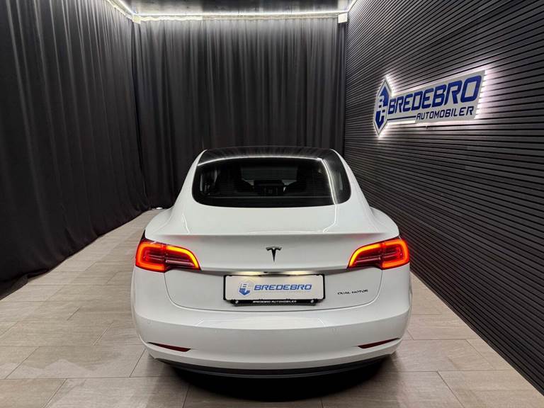 Tesla Model 3 Long Range AWD