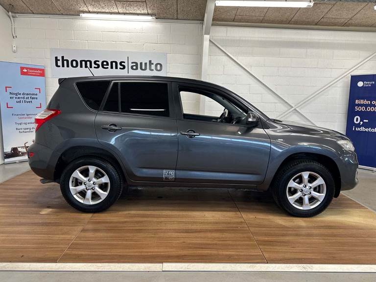 Toyota RAV4 2,2 D-CAT 150 T3 aut. 4x4 Van