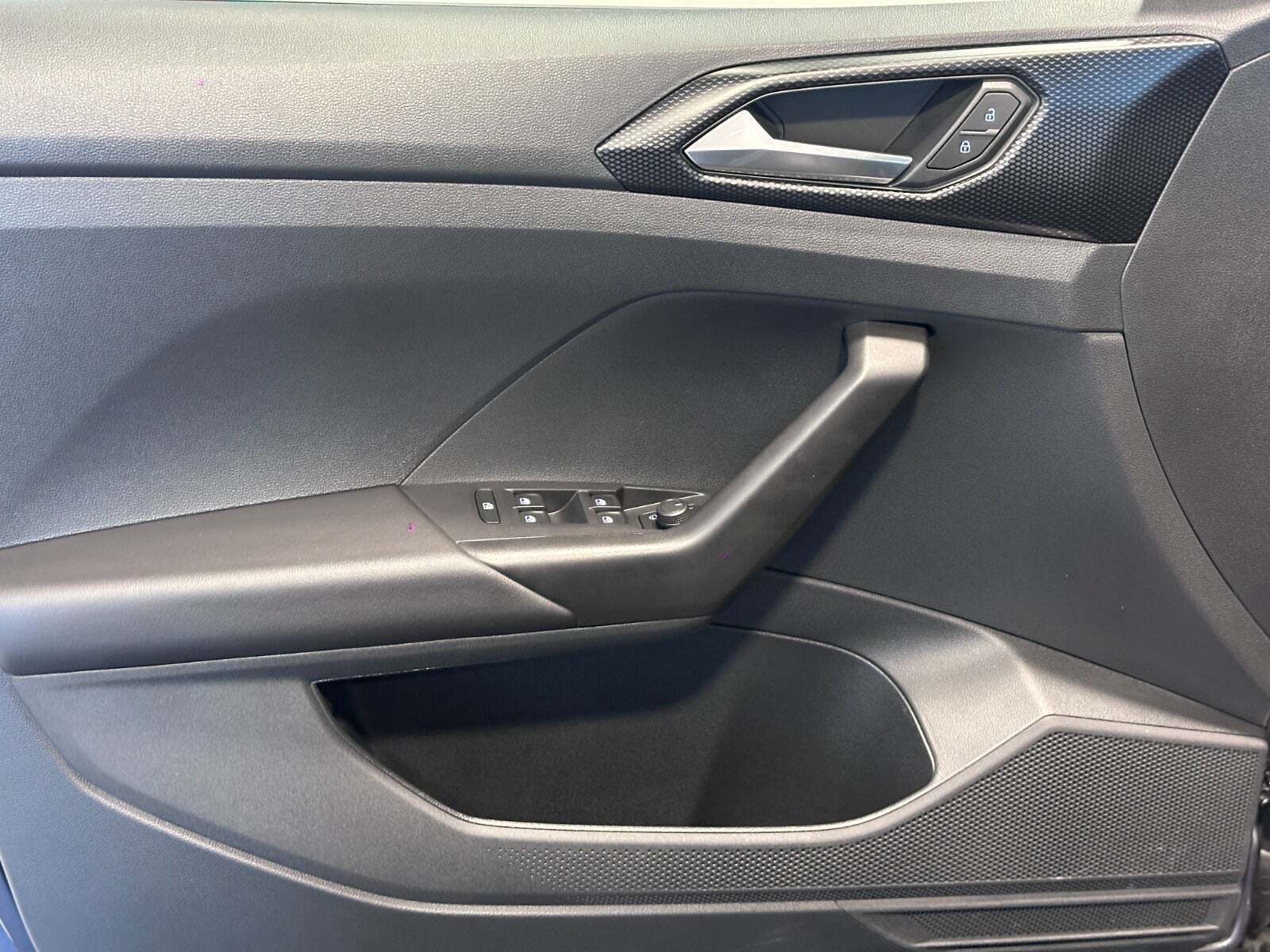 Grå VW T-Cross fra 2022