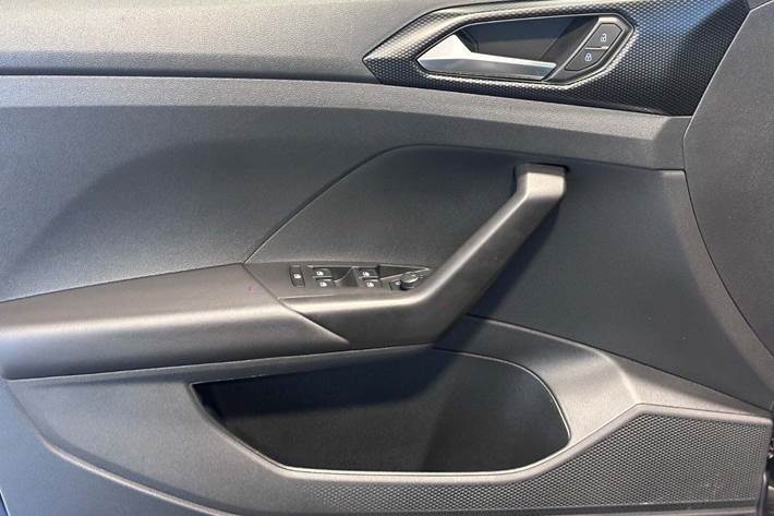 Grå VW T-Cross fra 2022