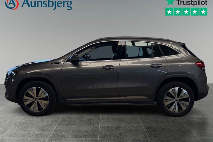 Grå Mercedes EQA250 fra 2021