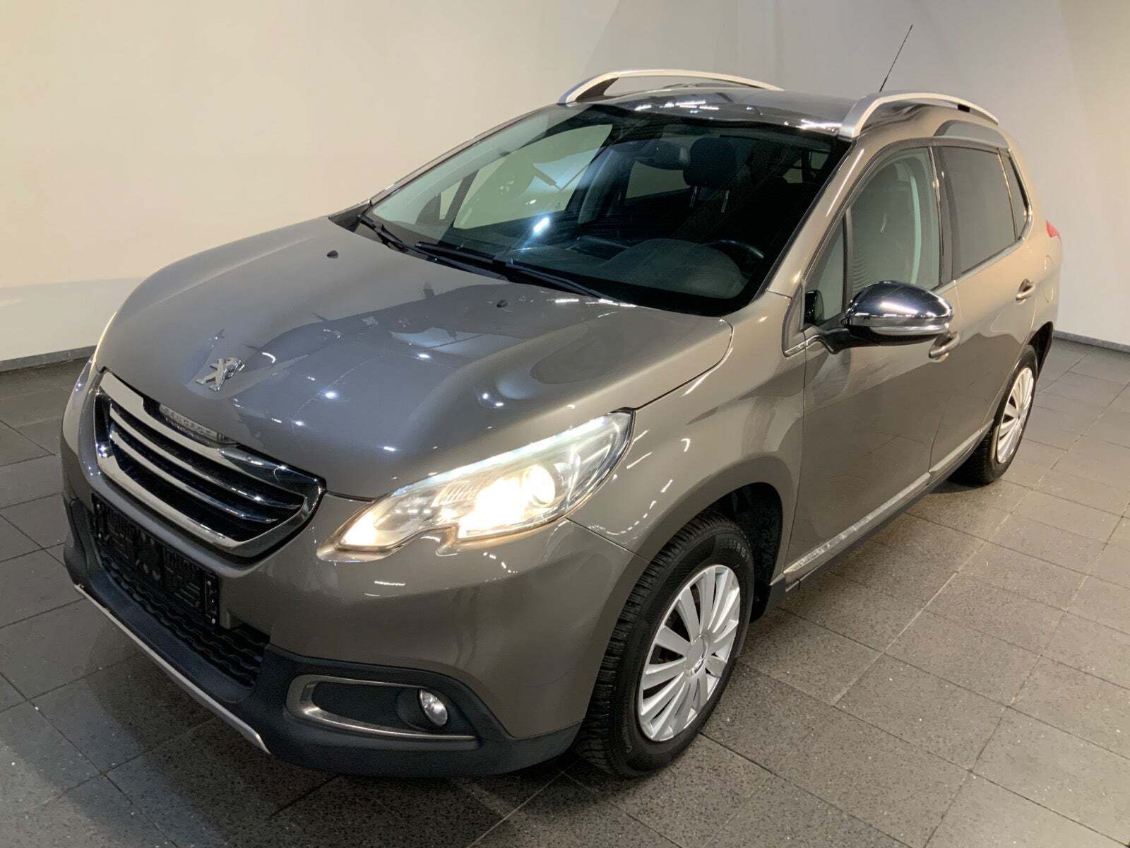 Peugeot 2008 1,6 e-HDi 114 Allure