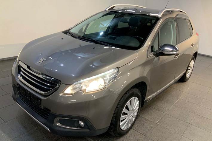 Brun Peugeot 2008 fra 2014