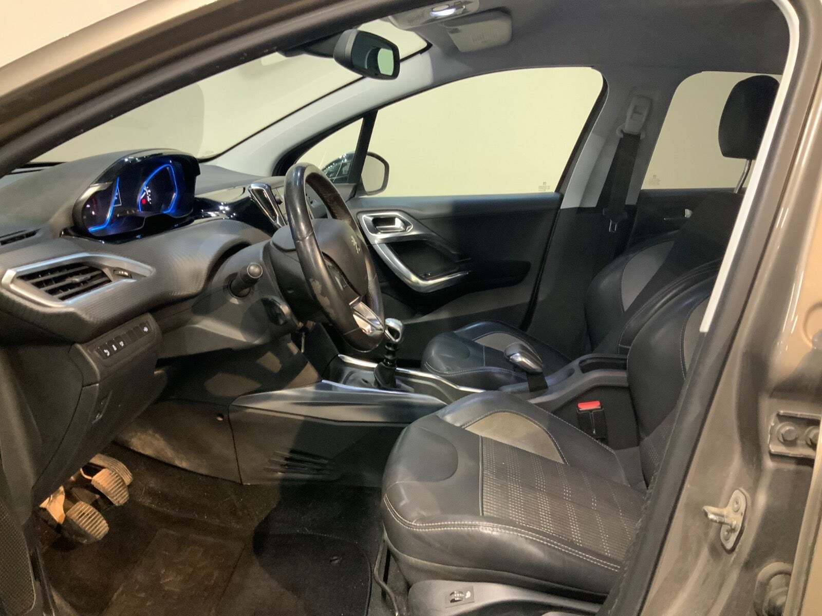 Peugeot 2008 1,6 e-HDi 114 Allure