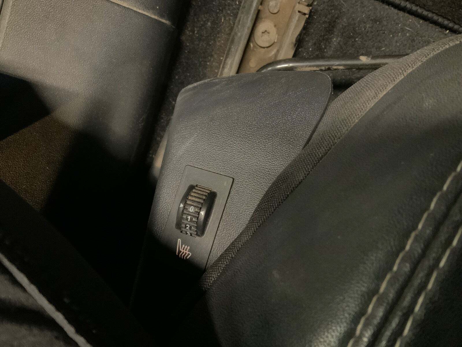 Brun Peugeot 2008 fra 2014