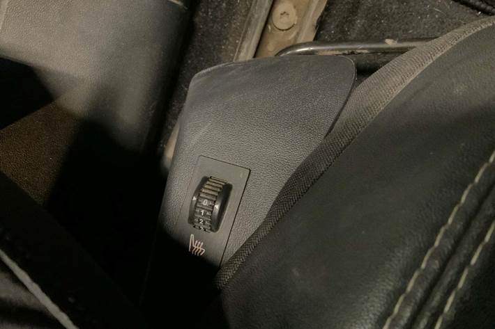 Brun Peugeot 2008 fra 2014