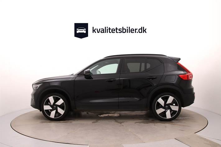 Sort Volvo XC40 fra 2022