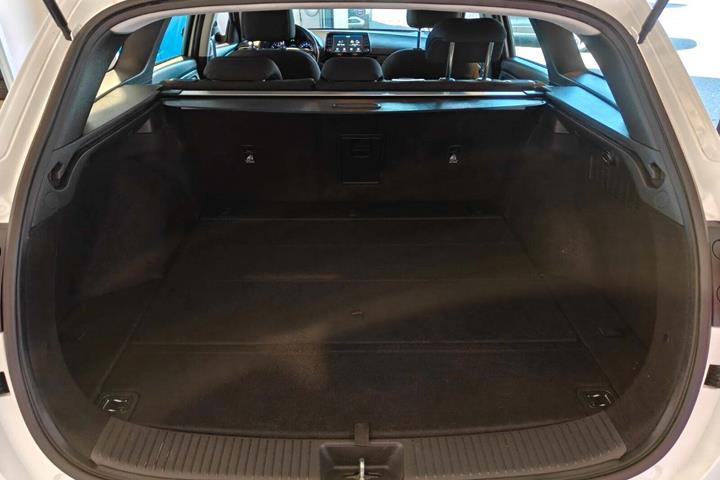 Hvid Hyundai i30 fra 2018