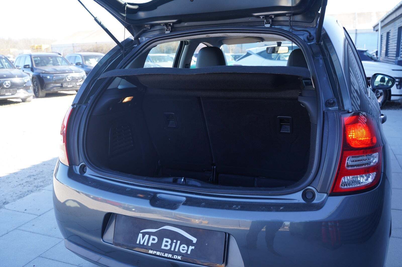 Grå Citroën C3 fra 2012