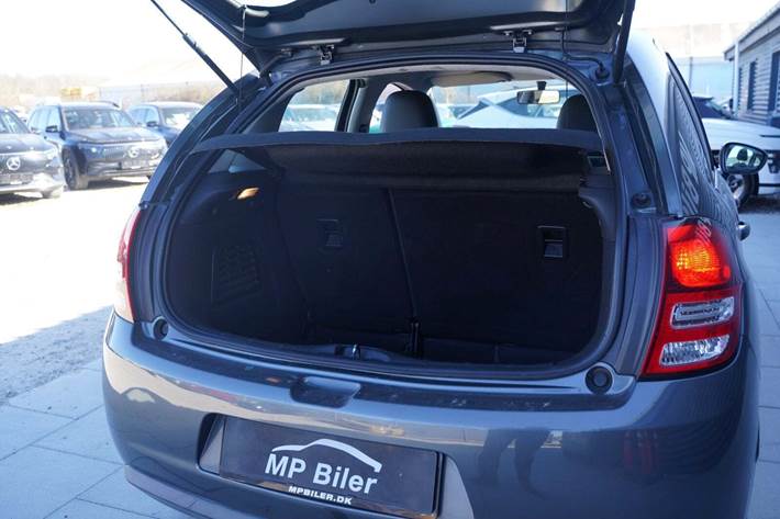 Grå Citroën C3 fra 2012