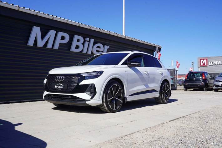 Hvid Audi Q4 e-tron fra 2022 set udefra