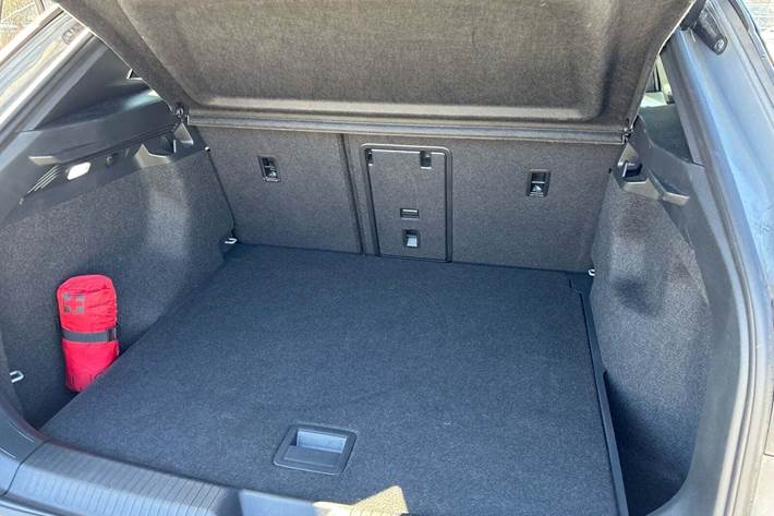 Grå VW ID.4 fra 2023