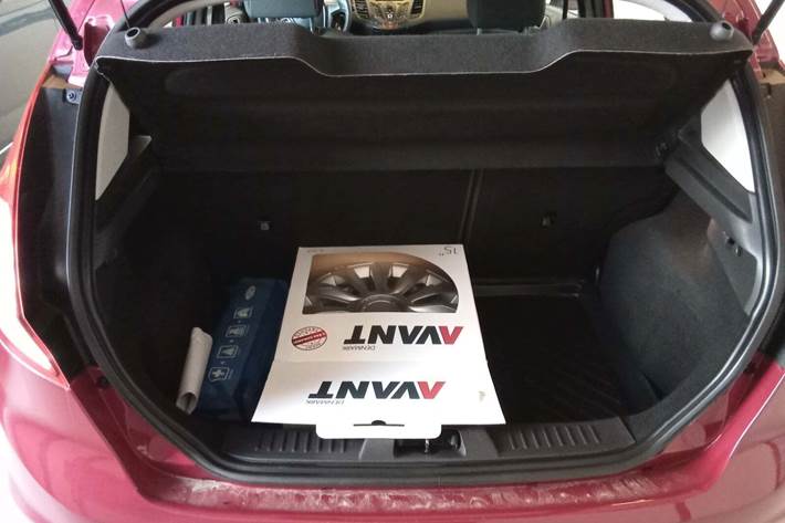 Rød Ford Fiesta fra 2014