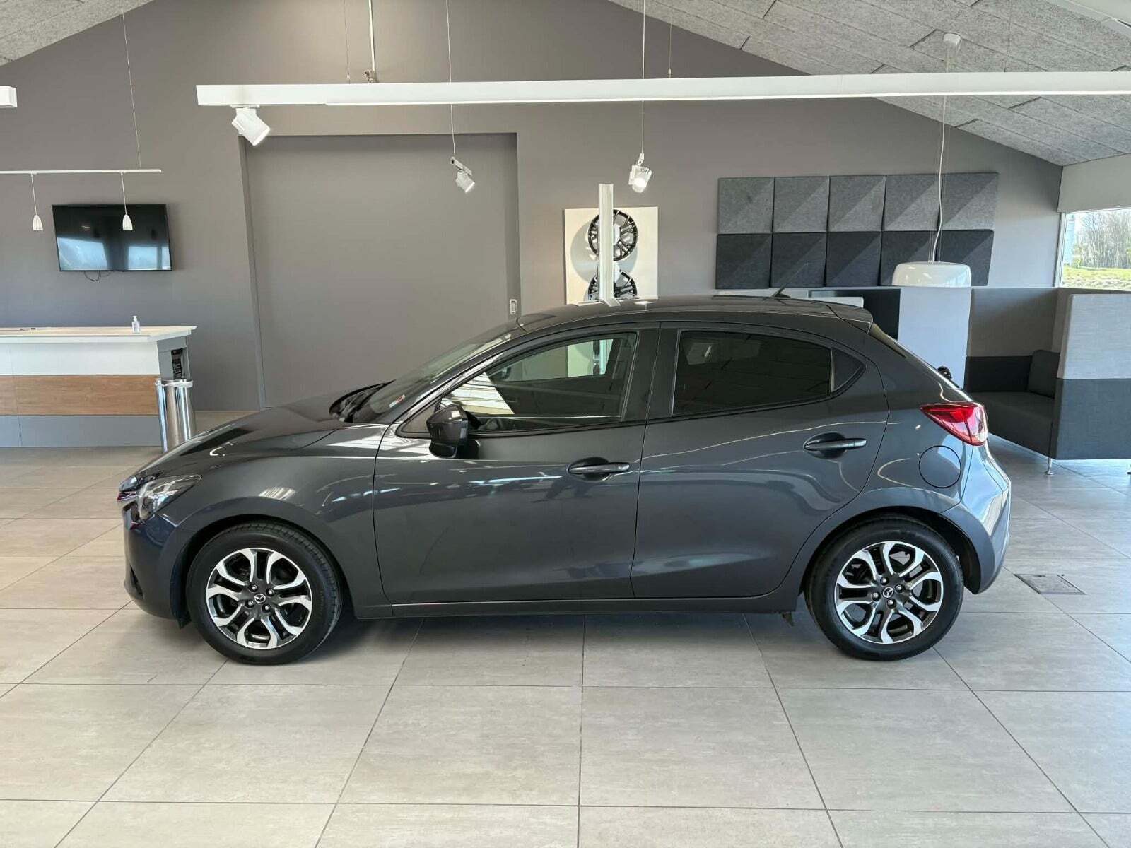 Mazda 2 1,5 SkyActiv-G 90 Nakama