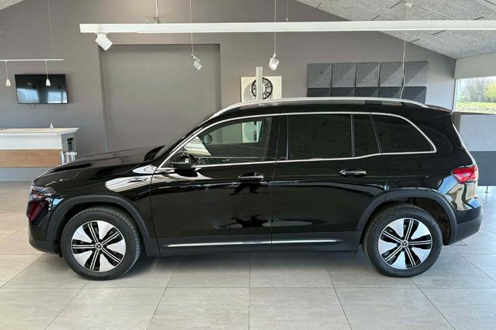 Sort Mercedes EQB300 fra 2022