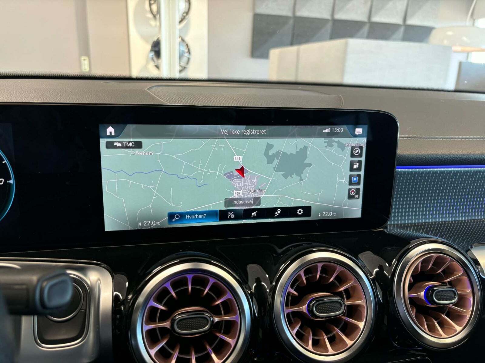 Sort Mercedes EQB300 fra 2022
