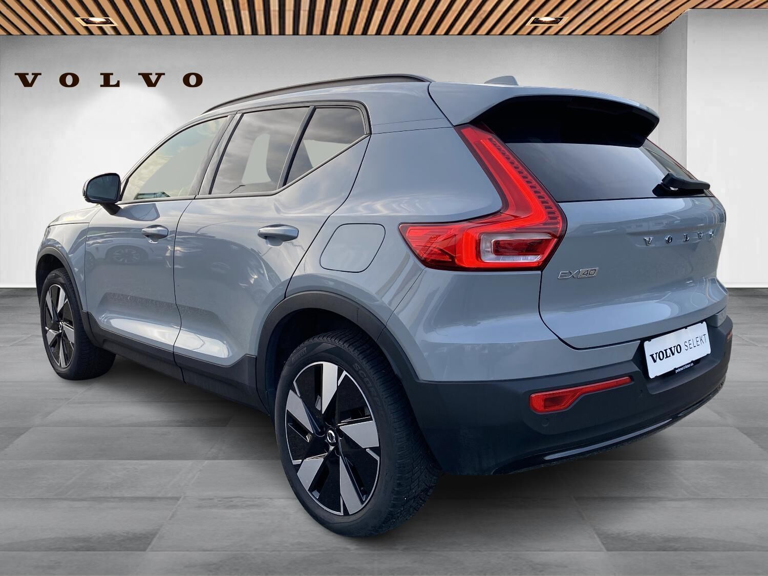 Grå Volvo EX40 fra 2024