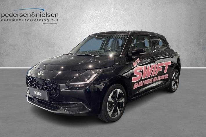 Sort Suzuki Swift fra 2024 set udefra